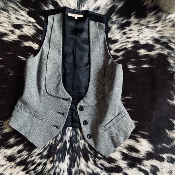 Womens Vest - Picture 6 of 6